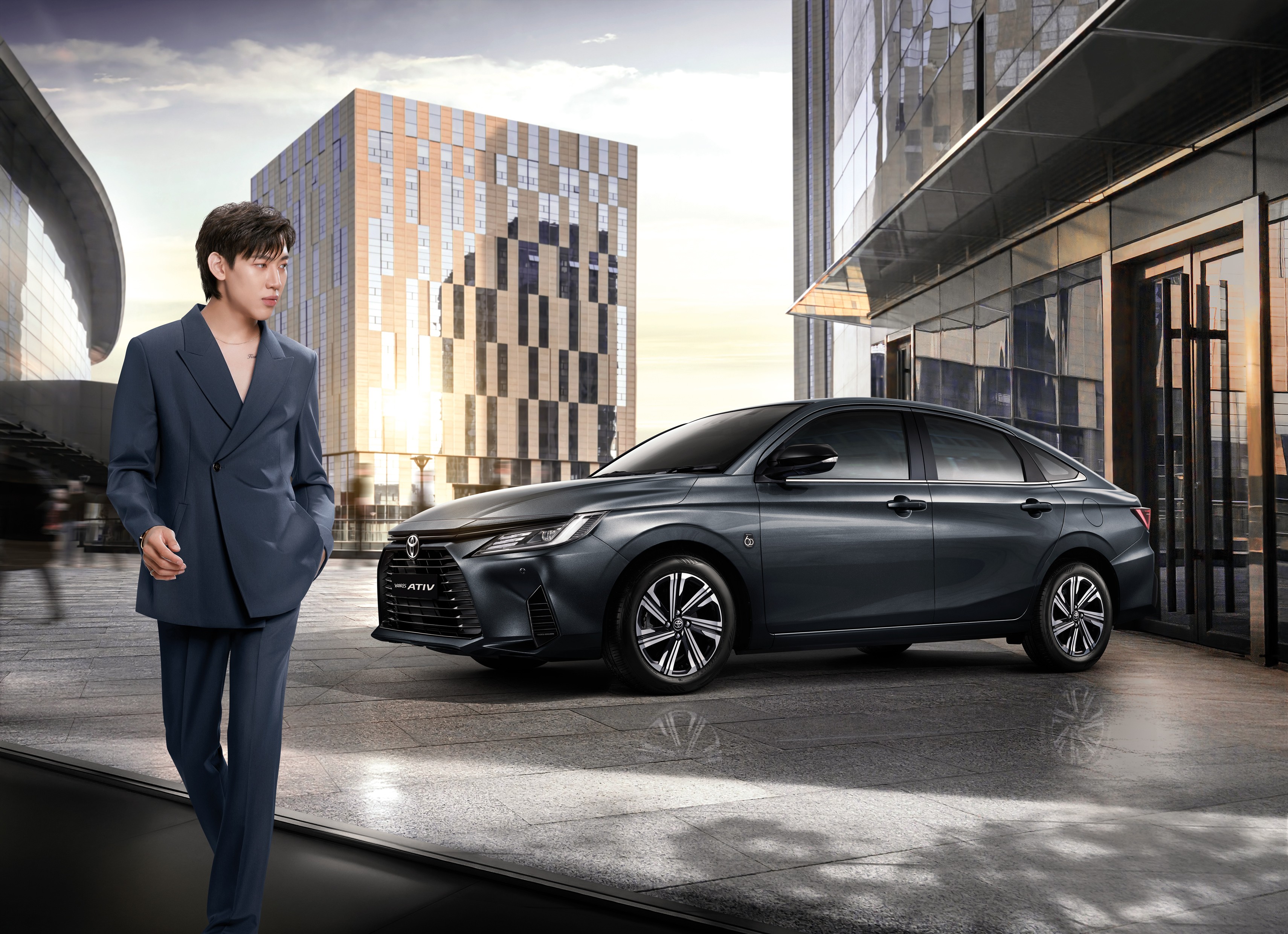 https://www.toyota.co.th/media/news/gallery/1ee72dea6f1e9377ab5ef5e8c1fae34c.jpg