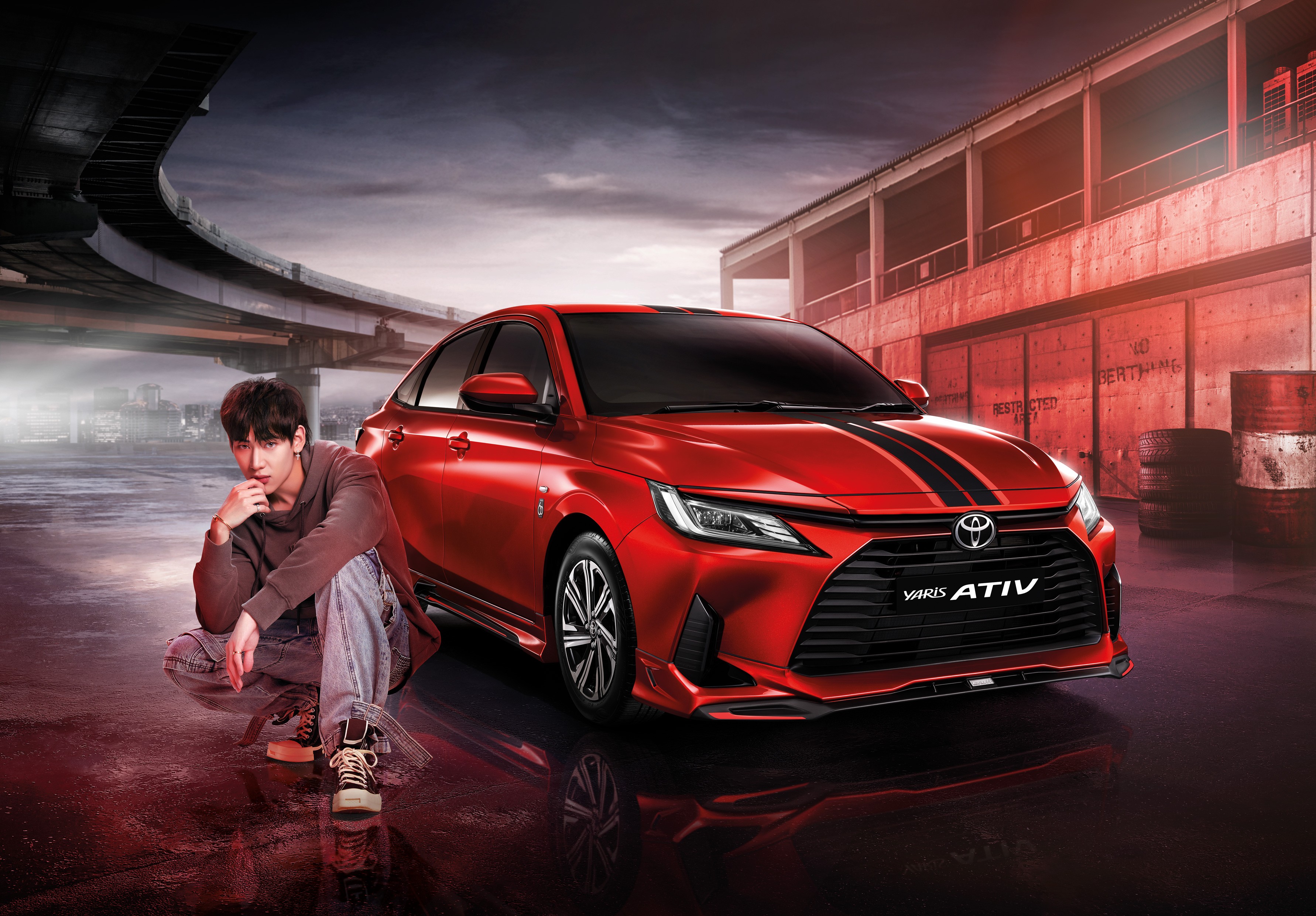 https://www.toyota.co.th/media/news/gallery/b8b3bba23af6fd325a4682f542416209.jpg