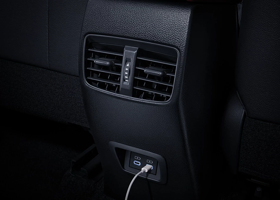 Corolla Cross GR Sport: ช่องปรับอากาศสำหรับที่นั่ง ด้านหลัง และช่องต่อ USB-C