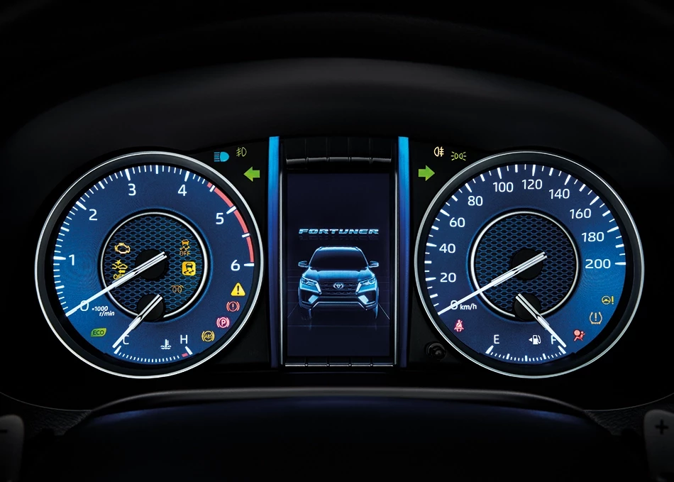 Fortuner Leader: Optitron Meter
มาตรวัดเรืองแสงพร้อมจอแสดงข้อมูลขนาด 4.2 นิ้ว
แสดงรายละเอียดการขับขี่อย่างชัดเจน