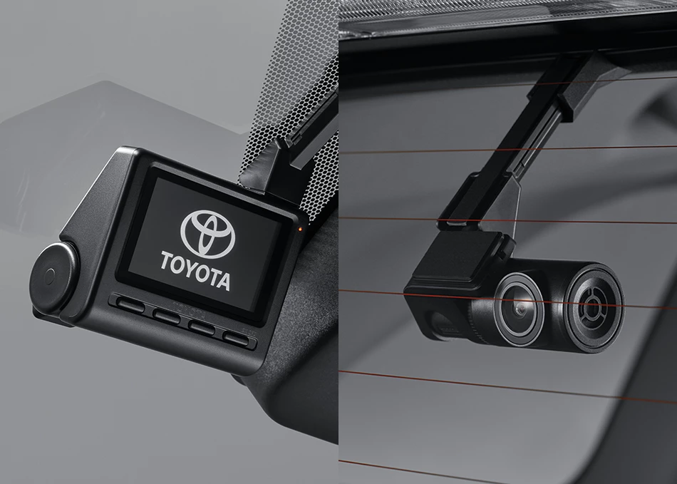 Innova Zenix: Front and rear DVR cameras