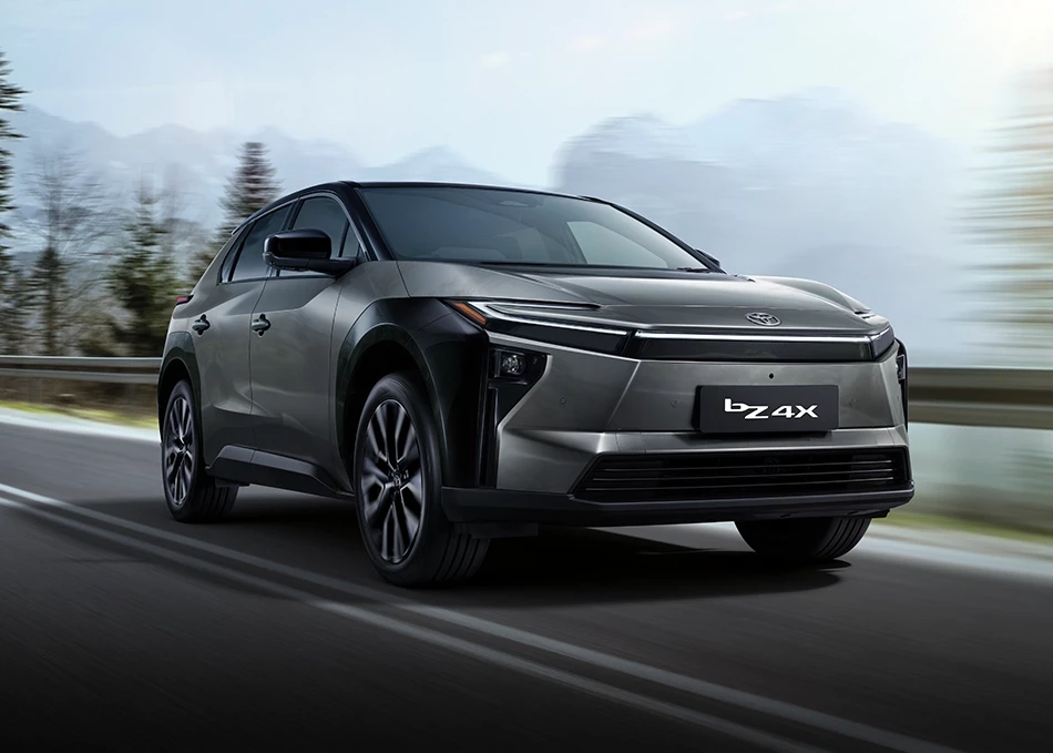 bZ4X: MAX POWER | Maximum output 343 PS* | Maximum output 252 kW (AWD Model)