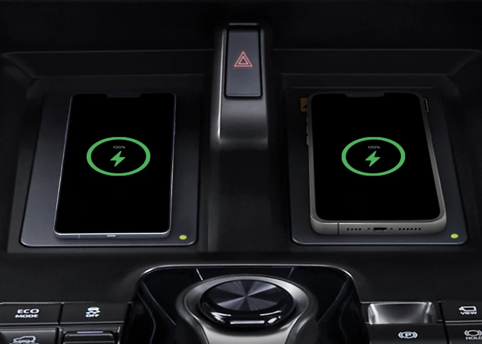 bZ4X: Wireless charging pads (2 positions)