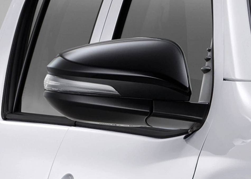 Hilux Revo Z Edition: กระจกมองข้างไฟฟ้า สีดำ พร้อมไฟเลี้ยว