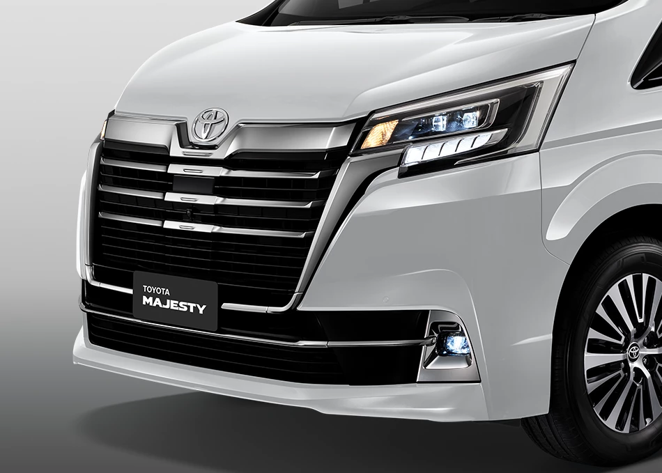 Majesty: กระจังหน้าโครเมียมดีไซน์หรูหรา