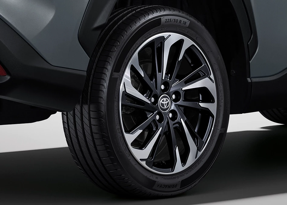 Corolla Cross: 18" ALLOY WHEEL