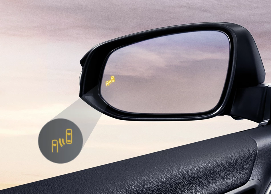 Innova Zenix: Blind Spot Monitor (BSM) with Rear Cross Traffic Alert (RCTA)