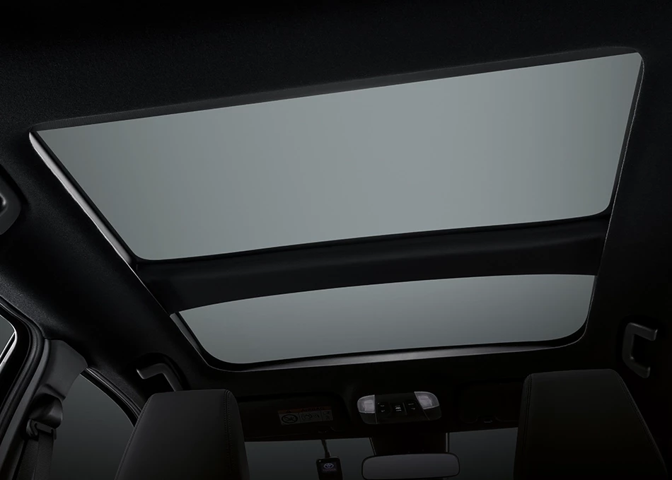Yaris Cross: Panoramic Roof แบบ Fixed Type พร้อมม่านบังแดดปรับไฟฟ้า