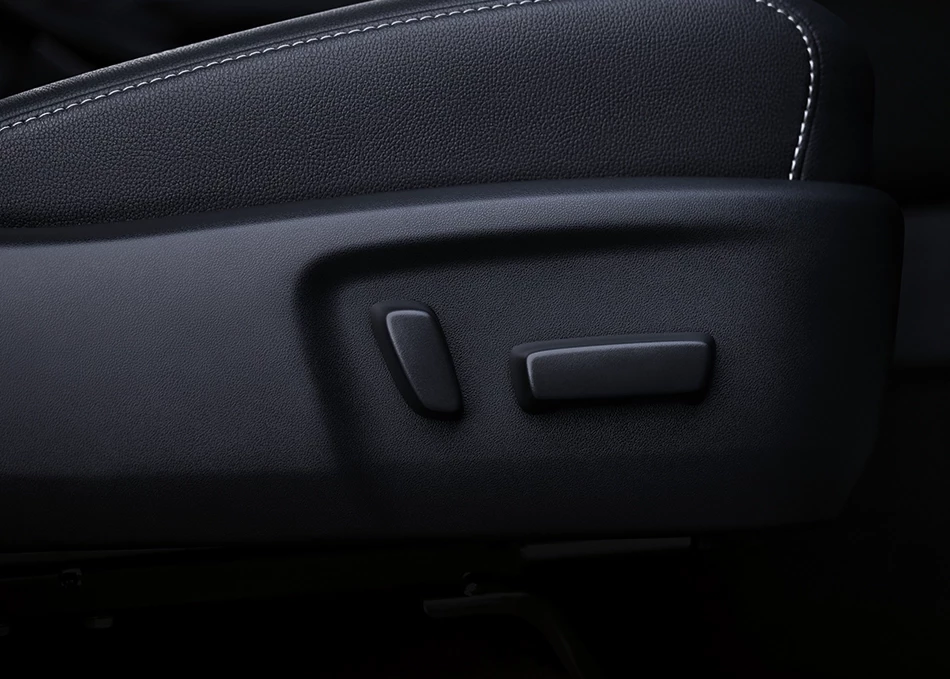 Land Cruiser FJ: เบาะนั่งผู้ขับขี่ปรับไฟฟ้าได้ 8 ทิศทาง