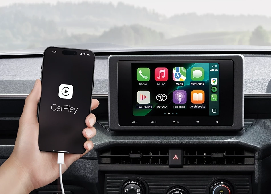 Hilux Travo Standard Cab 4TREX: 8-inch Display Audio supporting Apple CarPlay and Android Auto connectivity.