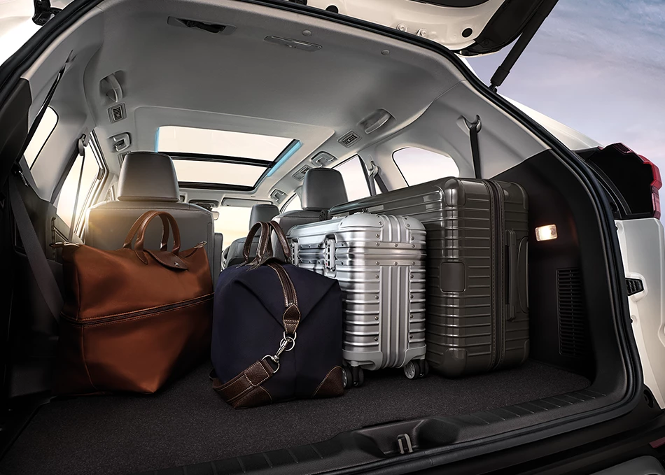 Innova Zenix: Third-row seats fold flat (50:50)