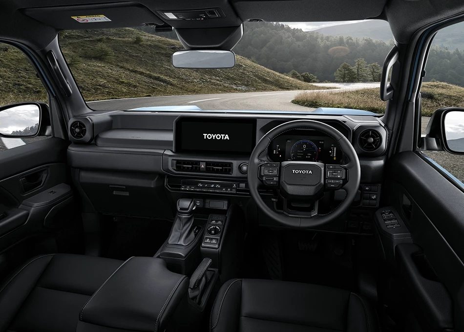 Land Cruiser FJ: ฟังก์ชันในห้องโดยสารออกแบบให้ใช้งานง่าย ควบคุมได้มั่นใจ