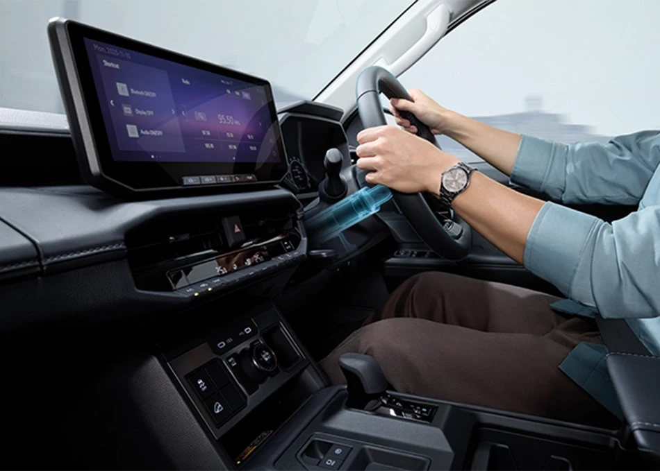 Hilux Travo-e: The larger steering shaft provides sharper control,
enhanced responsiveness, and reduced vibration while driving.