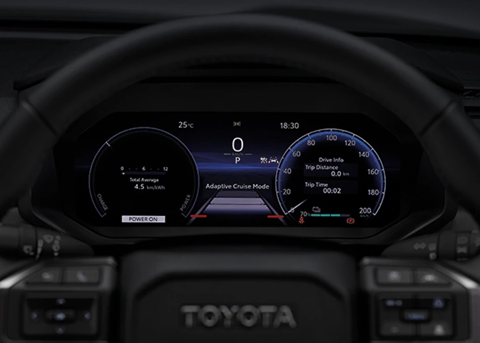 Hilux Travo-e: 12.3-inch digital driving information display — modern and sharp.