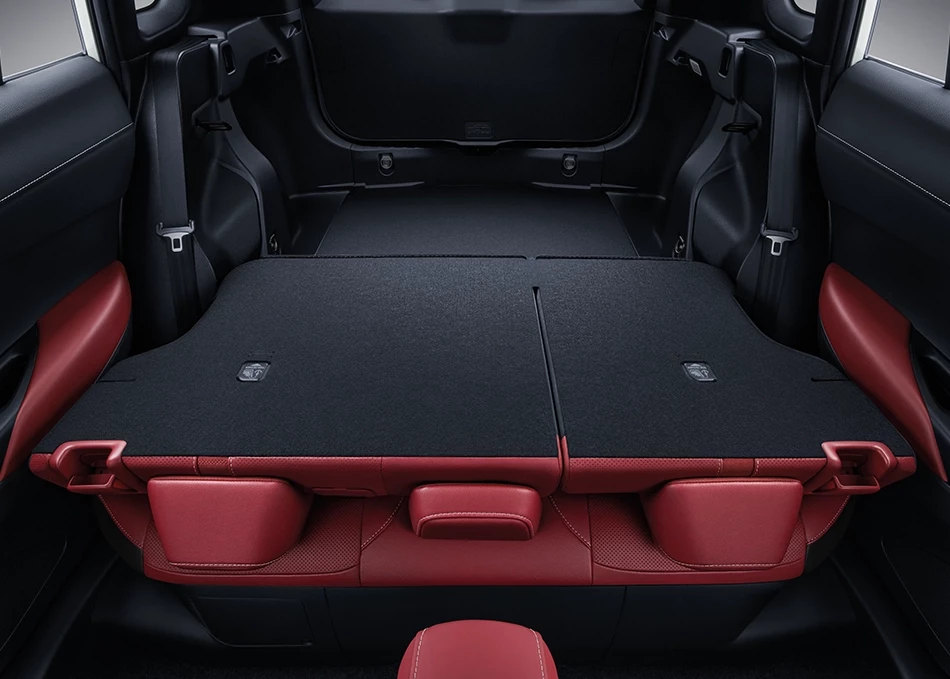 Corolla Cross: 60:40 ADJUSTABLE REAR SEAT