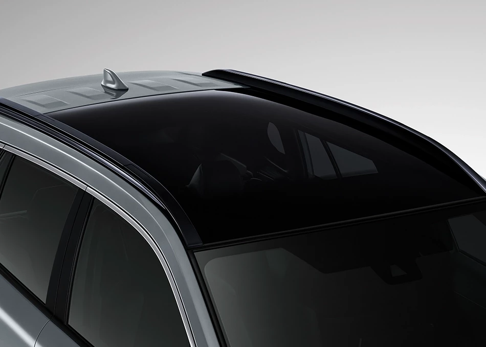 Corolla Cross: FRAMELESS PANORAMIC ROOF