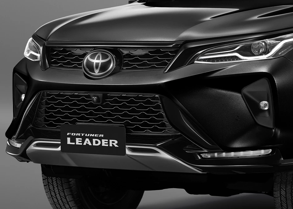 Fortuner Leader: Front Design