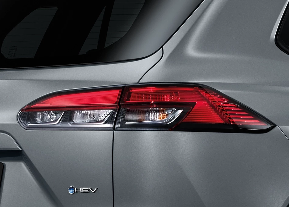 Corolla Cross: ไฟท้าย LED แบบ LIGHT GUIDING