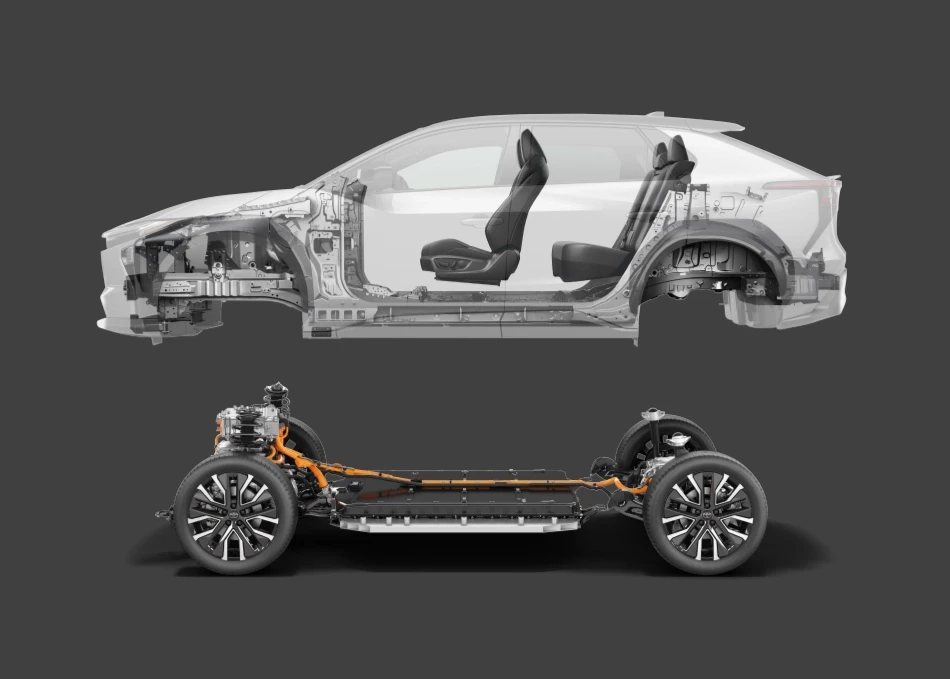 bZ4X: e-TNGA PLATFORM
A structure specially designed by Toyota for Battery Electric Vehicles (BEV).
It features a low center of gravity for excellent stability, agility, and confident handling.
The battery is positioned within a reinforced structure to reduce the risk of direct impact.